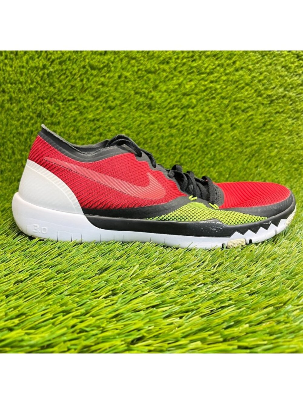 Nike Free Trainer 3.0 V4 Mens Size 8.5 Red Green Athletic Running Shoes Sneakers